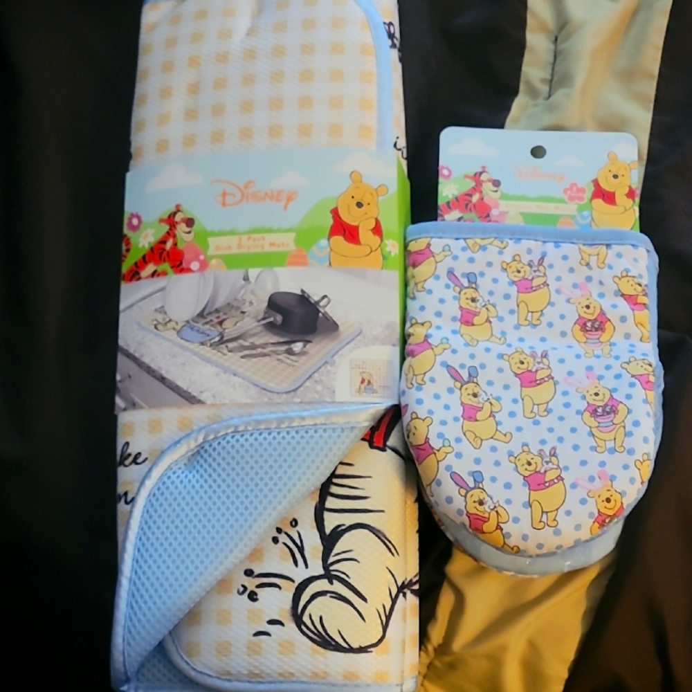 Winnie The Pooh Drying Mats And Mini Mitts